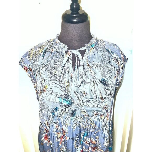 Status by Chenault Top - Picture 4 of 4